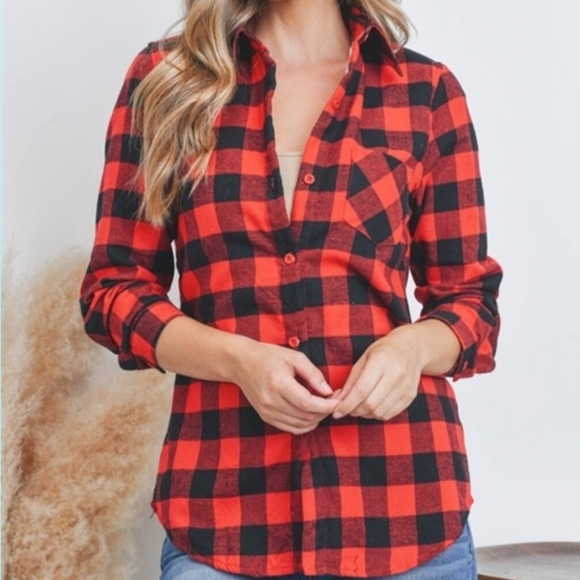 Tops - Check Me Out Sherpa Fleece Lined Plaid Flannel Shirt in Red & Black